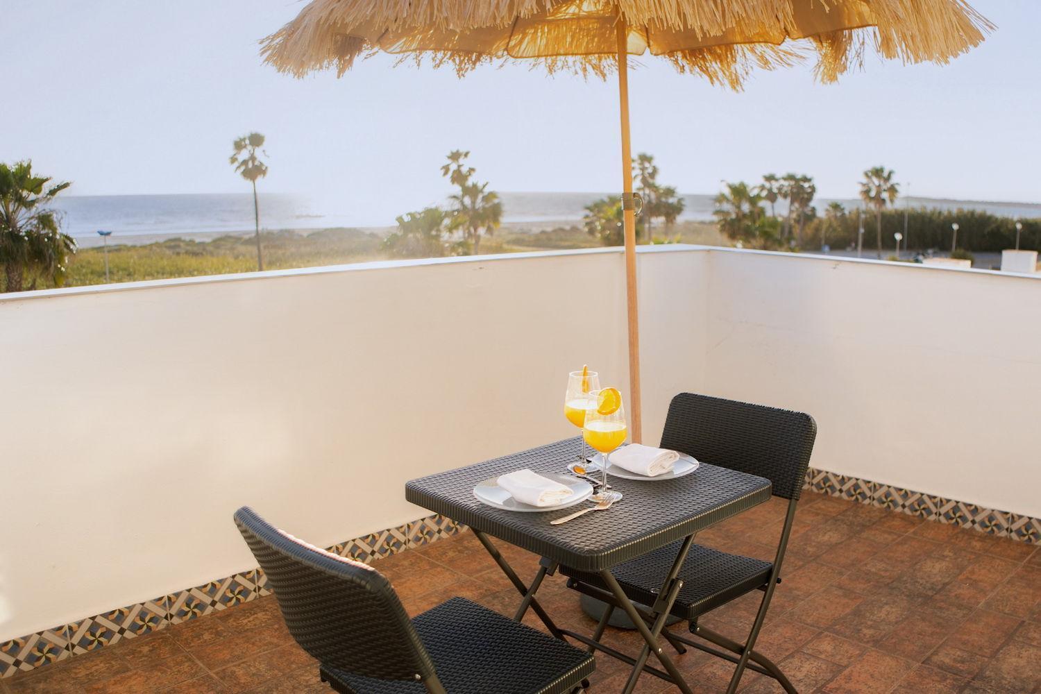 Hotel Playa Conil - Beachfront Studios & Suites Conil De La Frontera Luaran gambar