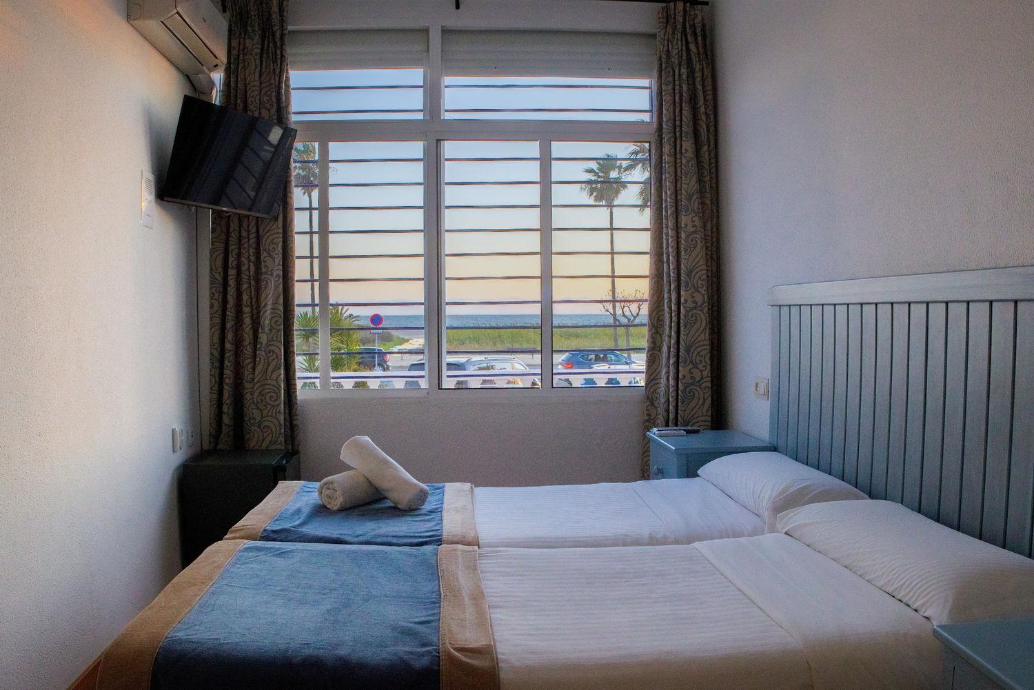 Hotel Playa Conil - Beachfront Studios & Suites Conil De La Frontera Luaran gambar