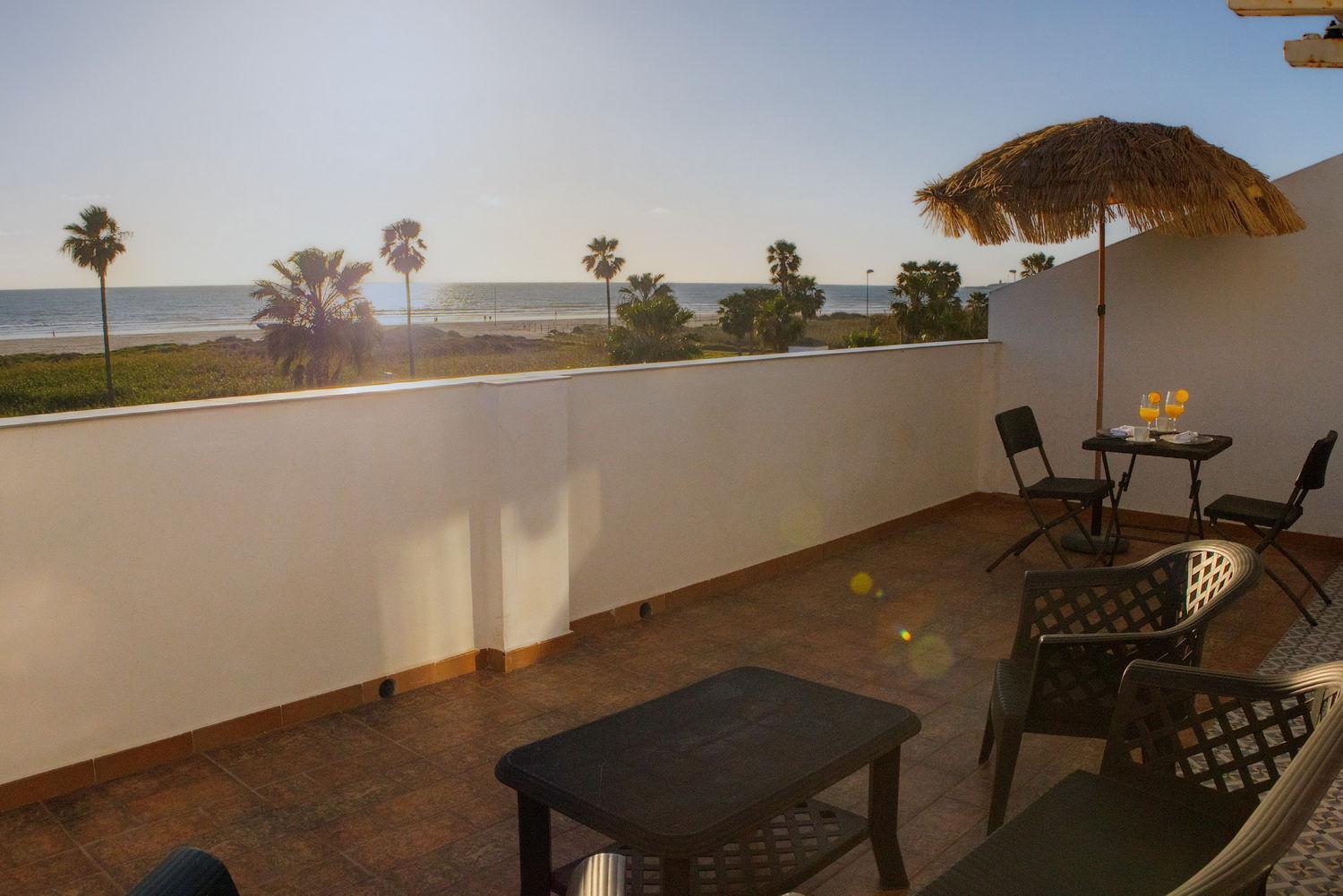 Hotel Playa Conil - Beachfront Studios & Suites Conil De La Frontera Luaran gambar